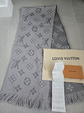Louis Vuitton Grey Logomania Scarf